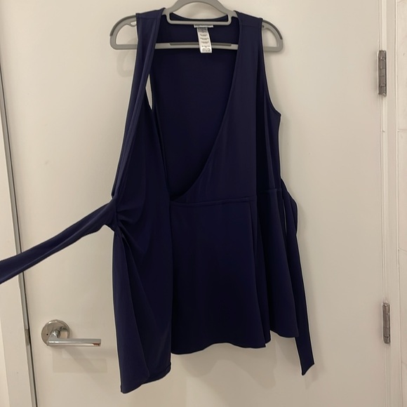 Tommy Bahama Wrap Beach Romper - Picture 8 of 9